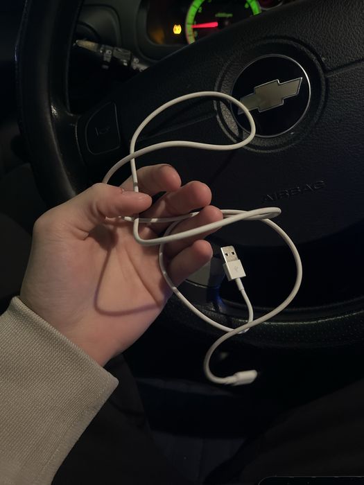 Продаю iphone 16 pro