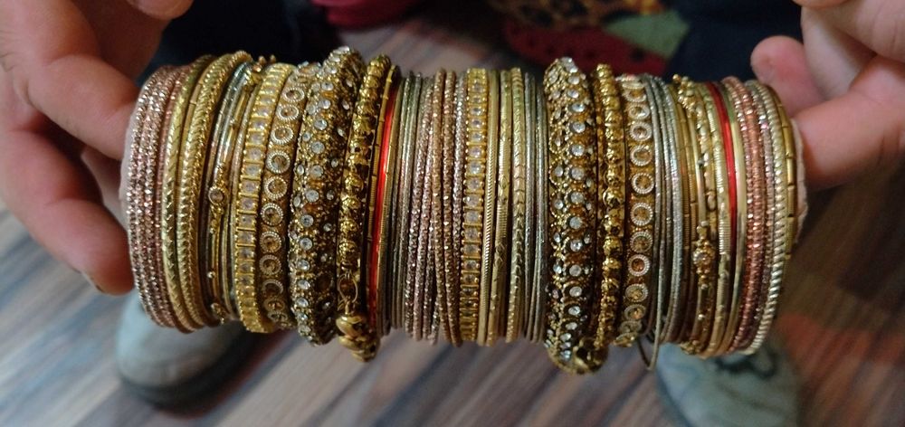 Vând costum indian saree