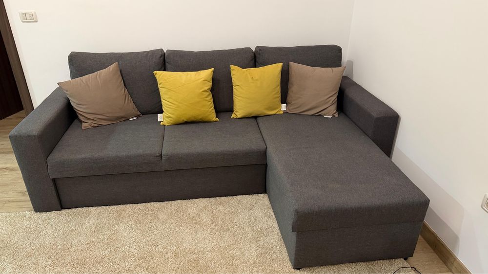 Vand canapea stare buna