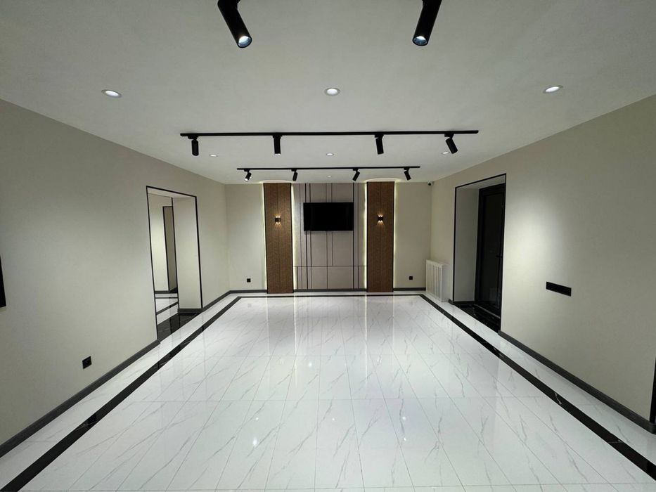 Аренда под офис,бутик,магазин,show room и т.д. ор: Цум | первая линия