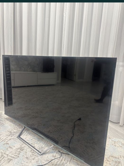 Телевизор Yasin 55 140мм