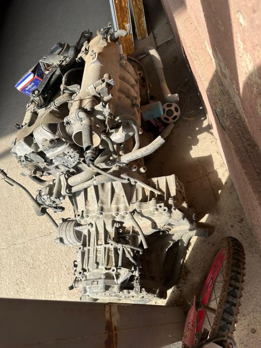 Продам двс ниссиан (2л)в полностью в комплекте