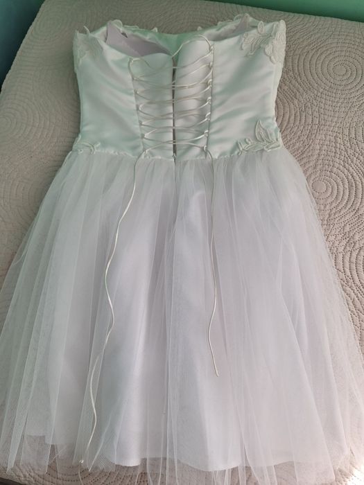 Къса булчински или официална рокля