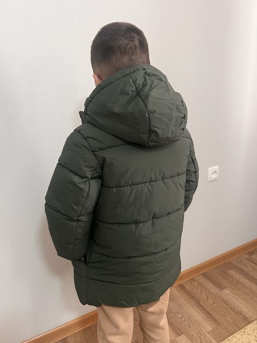 Зимняя куртка мальчику 5-6 лет