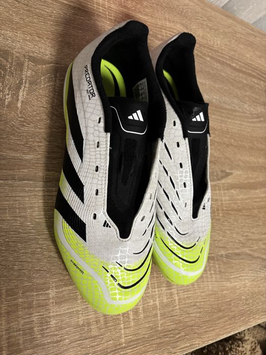 3 perechi ghete fotbal Adidas-Mărimile 42 și 38