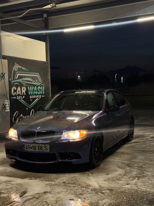 Bmw e90 320i 2008