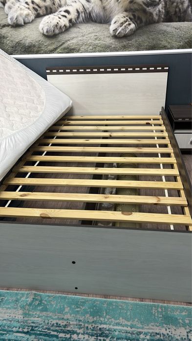 Продам кровать + матрас