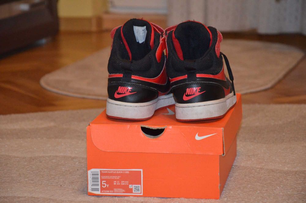Nike Pantofi Sport Court Borough Mid 2, marimea 38