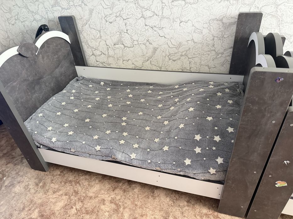 Продам детские кроватки