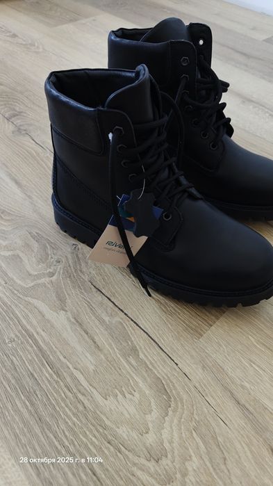 Продам ботинки мужские