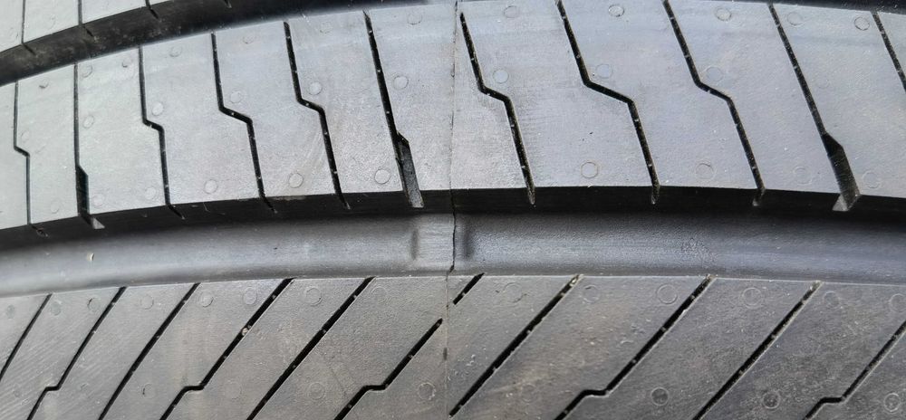 НОВИ 215 60 17C.  Continental