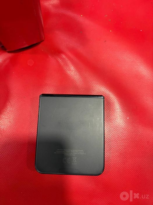 Samsung z flip 4 зур состояние в хорошем состояние