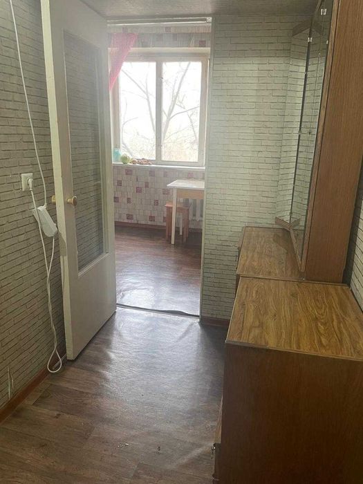 Девушку на подселение(Район Зеленого Базара)