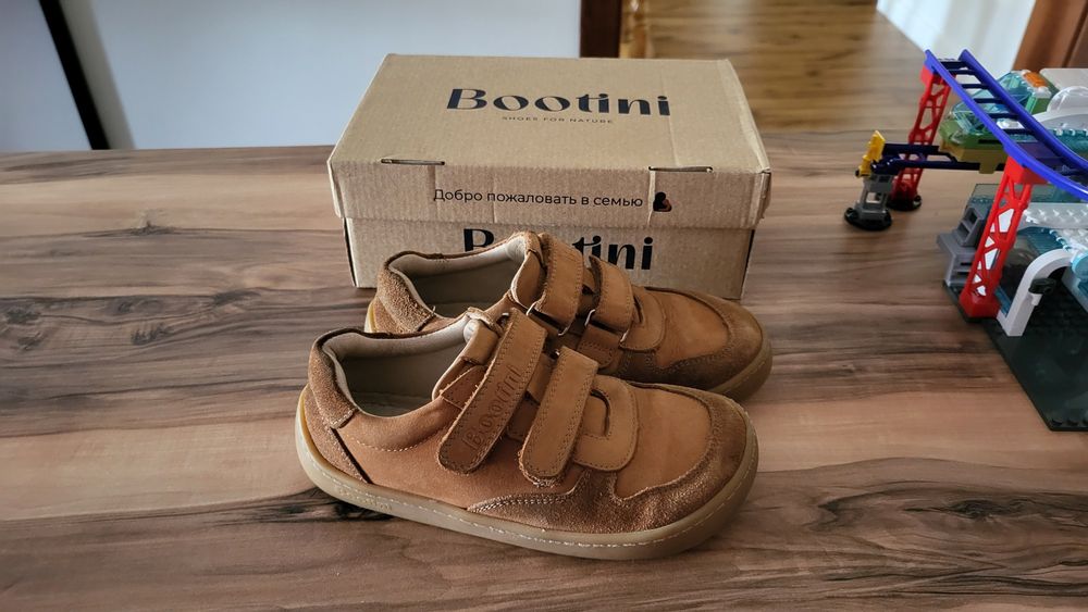 Кроссовки Bootini 32