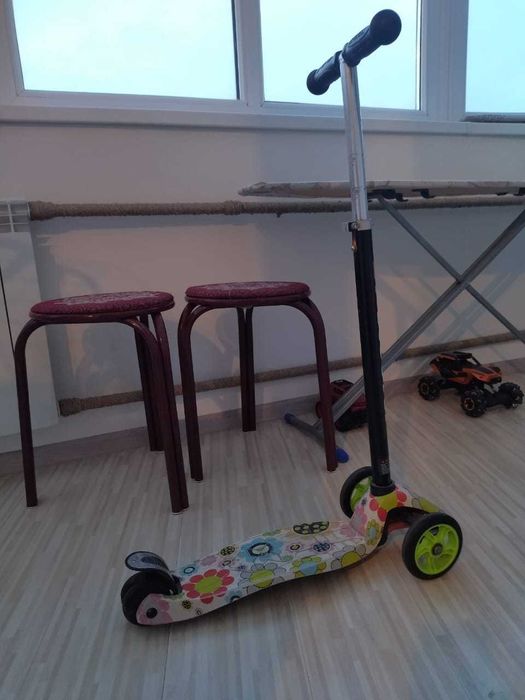 Самокат детский в отличном состоянии
