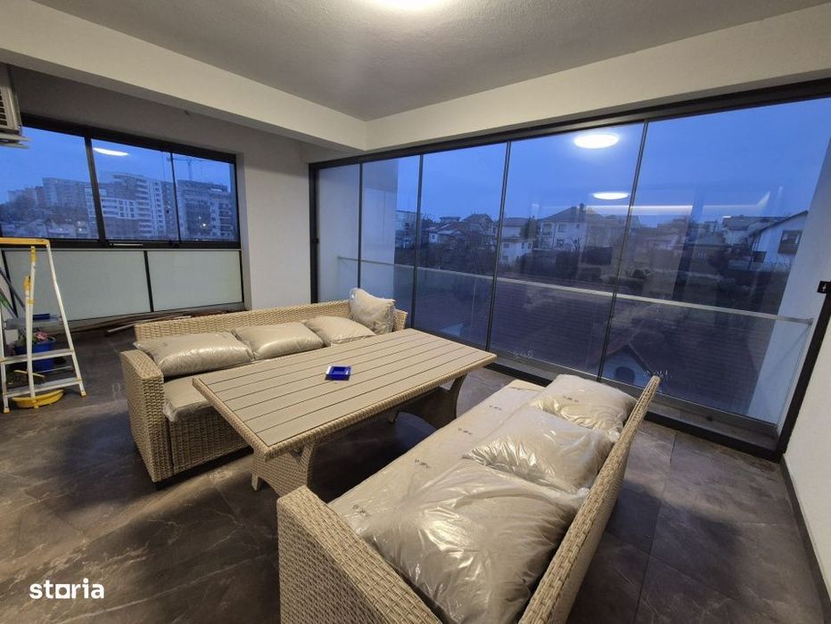 Penthouse  Zona Centrala, Bloc Nou, Prima Inchiriere