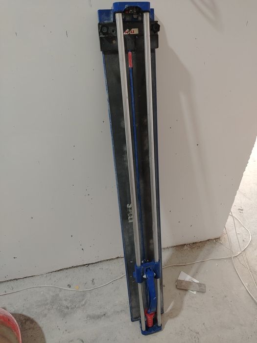 Продаётся плиткорез 1.20