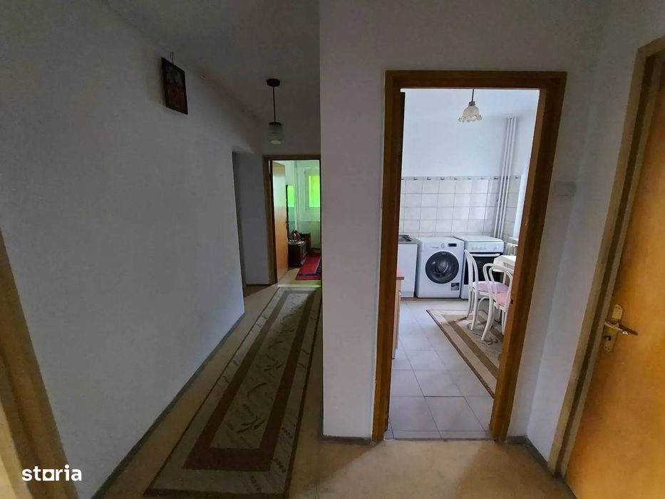 Apartament 3 camere Titulescu, vedere mixta,5 min de Piata Victoriei,