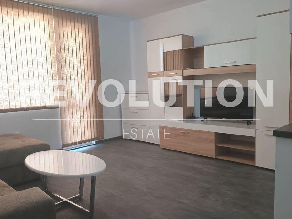 Дава се под наем Едностаен апартамент в Варна, Левски - 30 кв.м за 375 € - Снимка #1