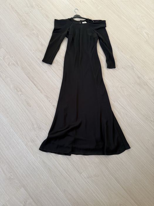 Платья I AM Different