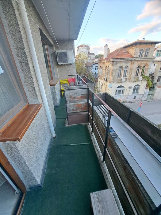 Двустаен апартамент под наем центр