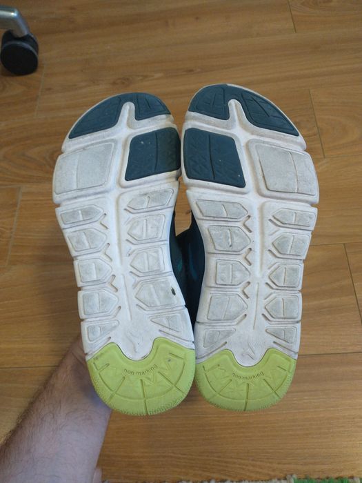 Vând pantofi sport Decathlon Newfeel M33 folositi