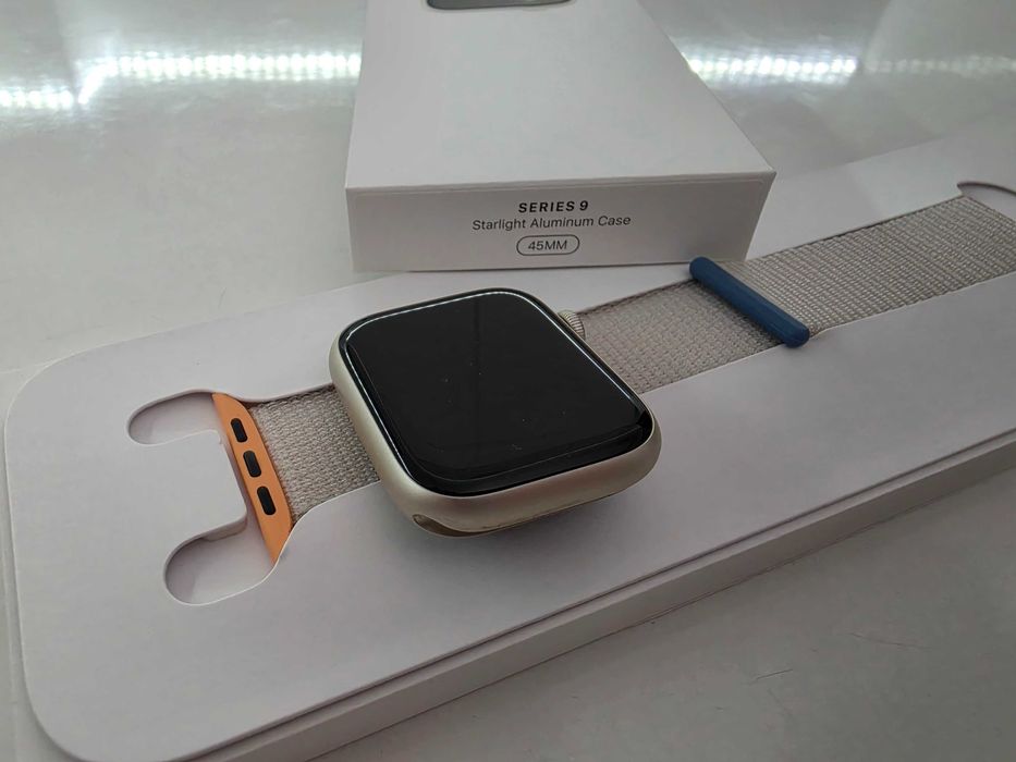 Apple Watch 9 45mm Starlight