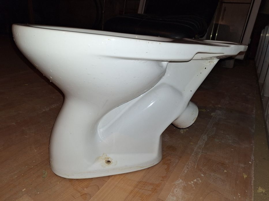 Унитаз хорошее состояние