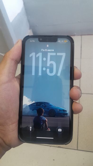 iphone 13, в среднем состоянии