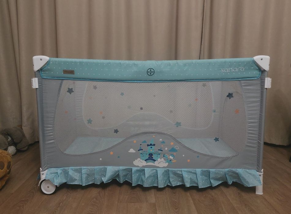 Сгъваема преносима кошара на 2 нива,със сгъваем матрак