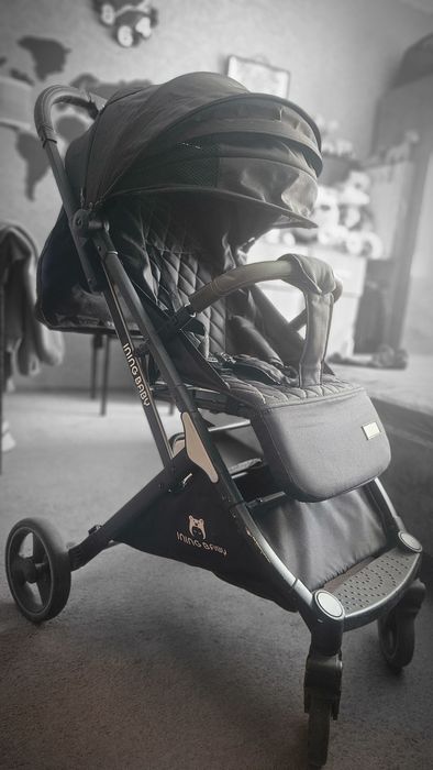 Продам лёгкую коляску