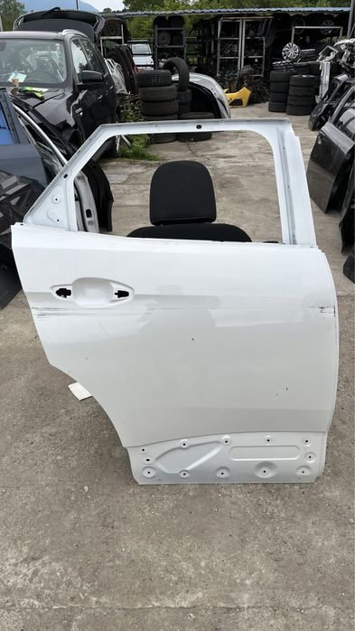 Два броя задна дясна врата Peugeot 3008 2 (2016-)