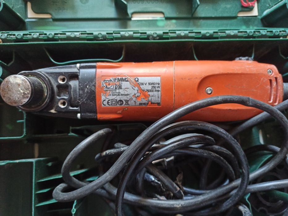 scule fein profesionale