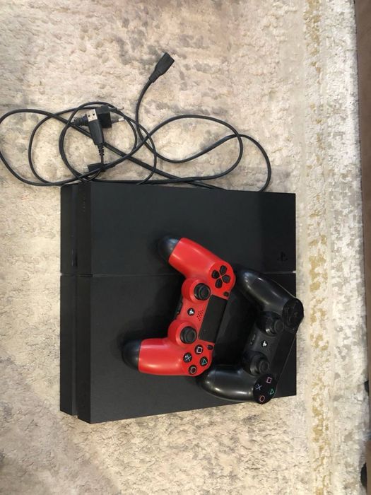 Продам PS4, 500гб