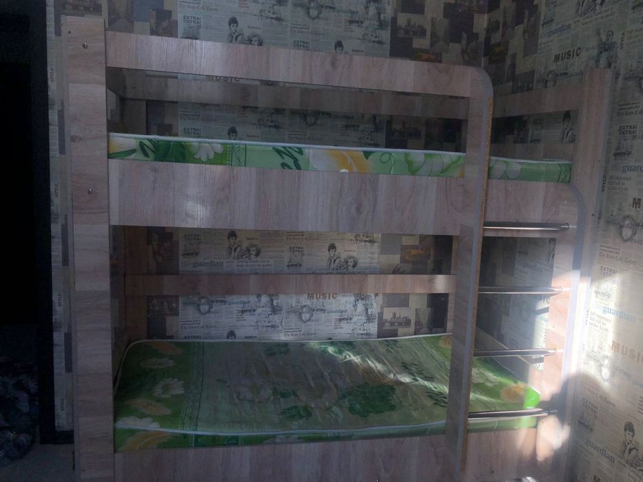 Кровать двух ярусная