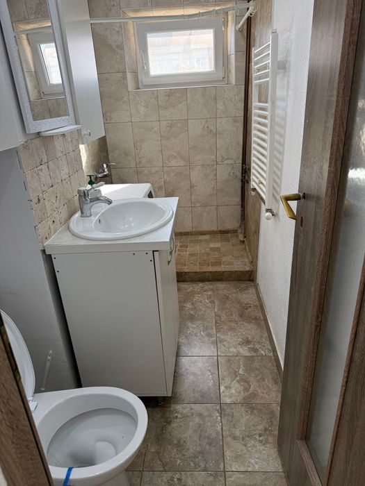De inchiriat apartament 2 camere