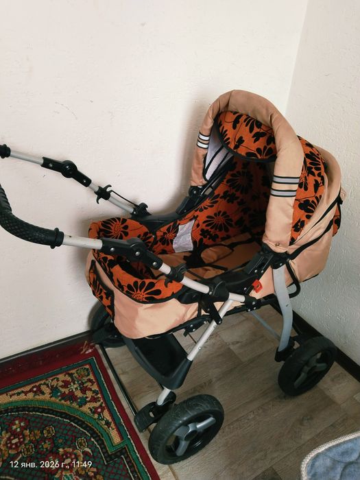Продам коляску и ходунки