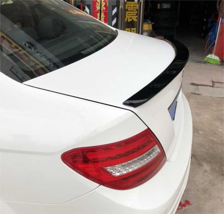 Тунинг спойле за багажник за  Mercedes C-W204 sedan 2008-2014г
