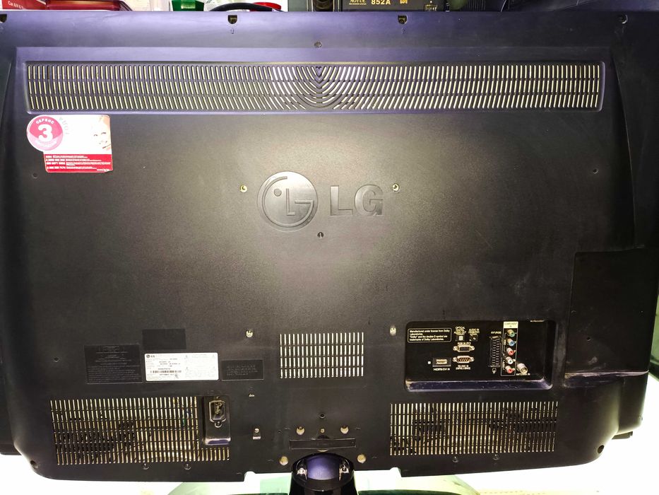 Продам телевизор LG42LD420