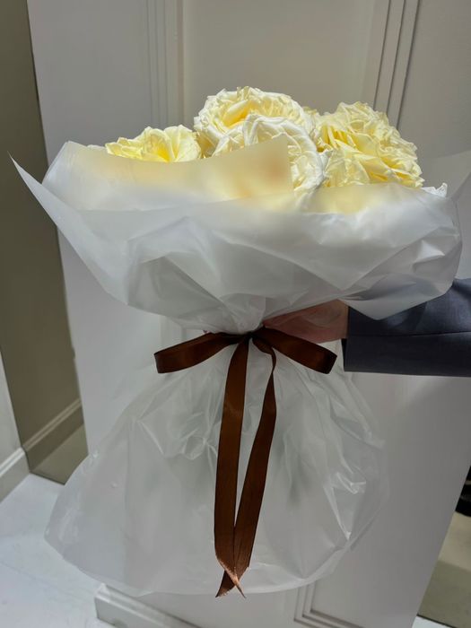 Пионовидные розы