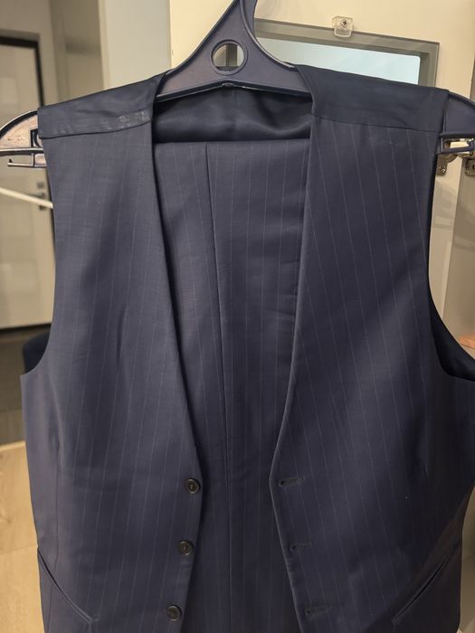 Продам мужской костюм