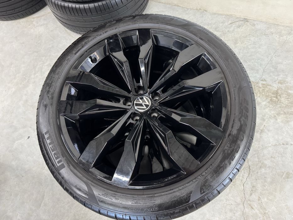 Jante Touareg R21 Originale Suzuka III Pirelli de vara