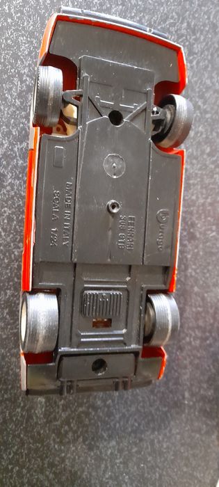 Стари метални колички за ценители и колекционери