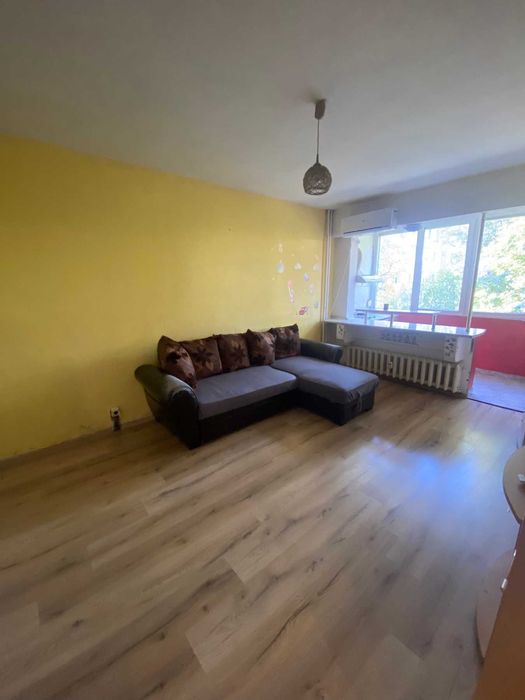 Дава се под наем Едностаен апартамент в София, Център - 46 кв.м за 350 € - Снимка #1