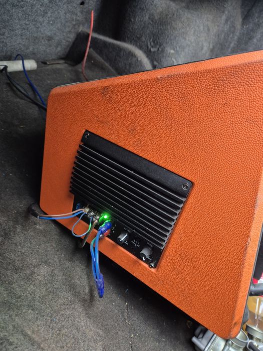 Продам сабуфер почти новый