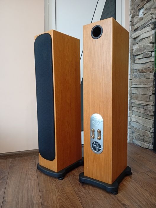 Тонколони MONITOR AUDIO Silver RS-8