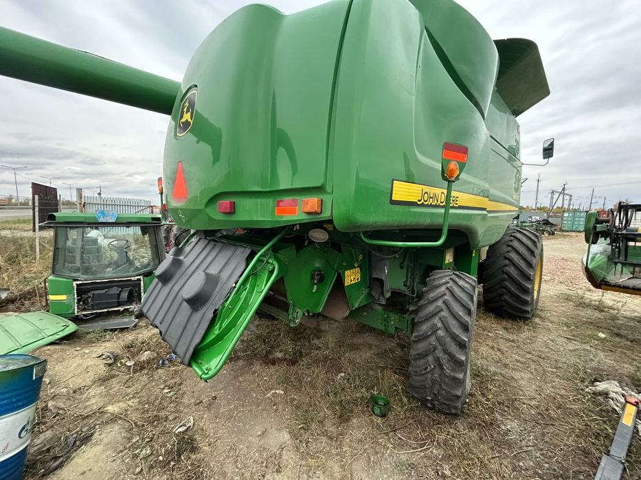 John Deere 9670 STS комбайн