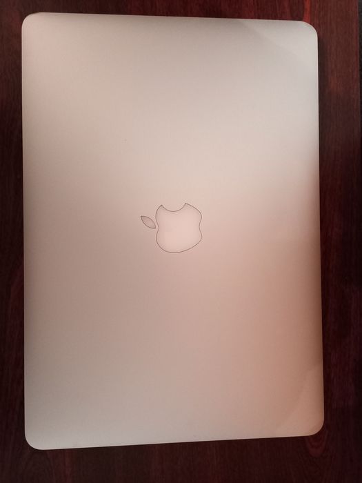 Продам или обменяю Макбук Эйр 2013г