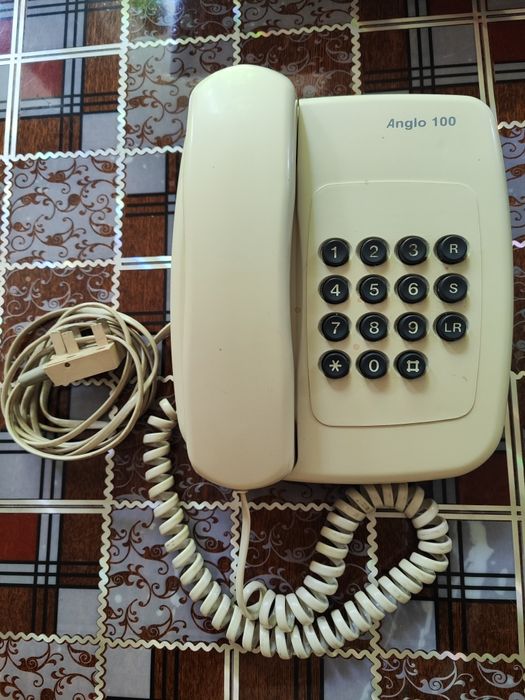 Продам телефоны времён СССР.