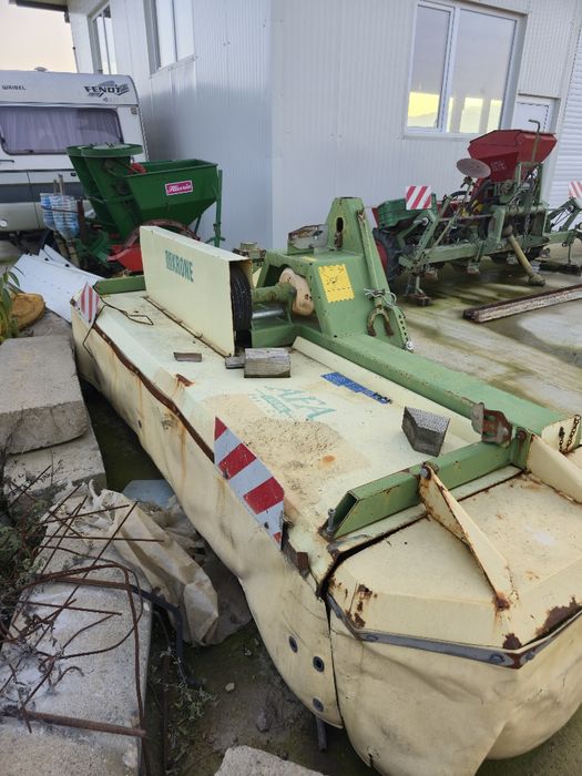 Косачка за преден навес KRONE AFA2833 KR